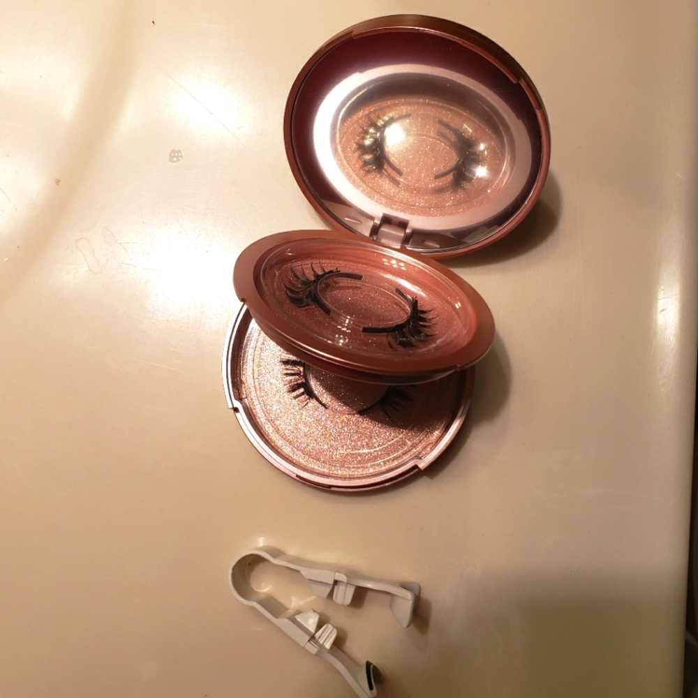 NEW Magnetic Eyelashes Kit